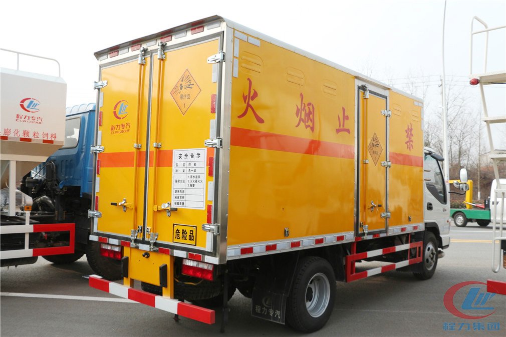 凯时优质运营商江淮帅铃爆破器材运输车侧面图