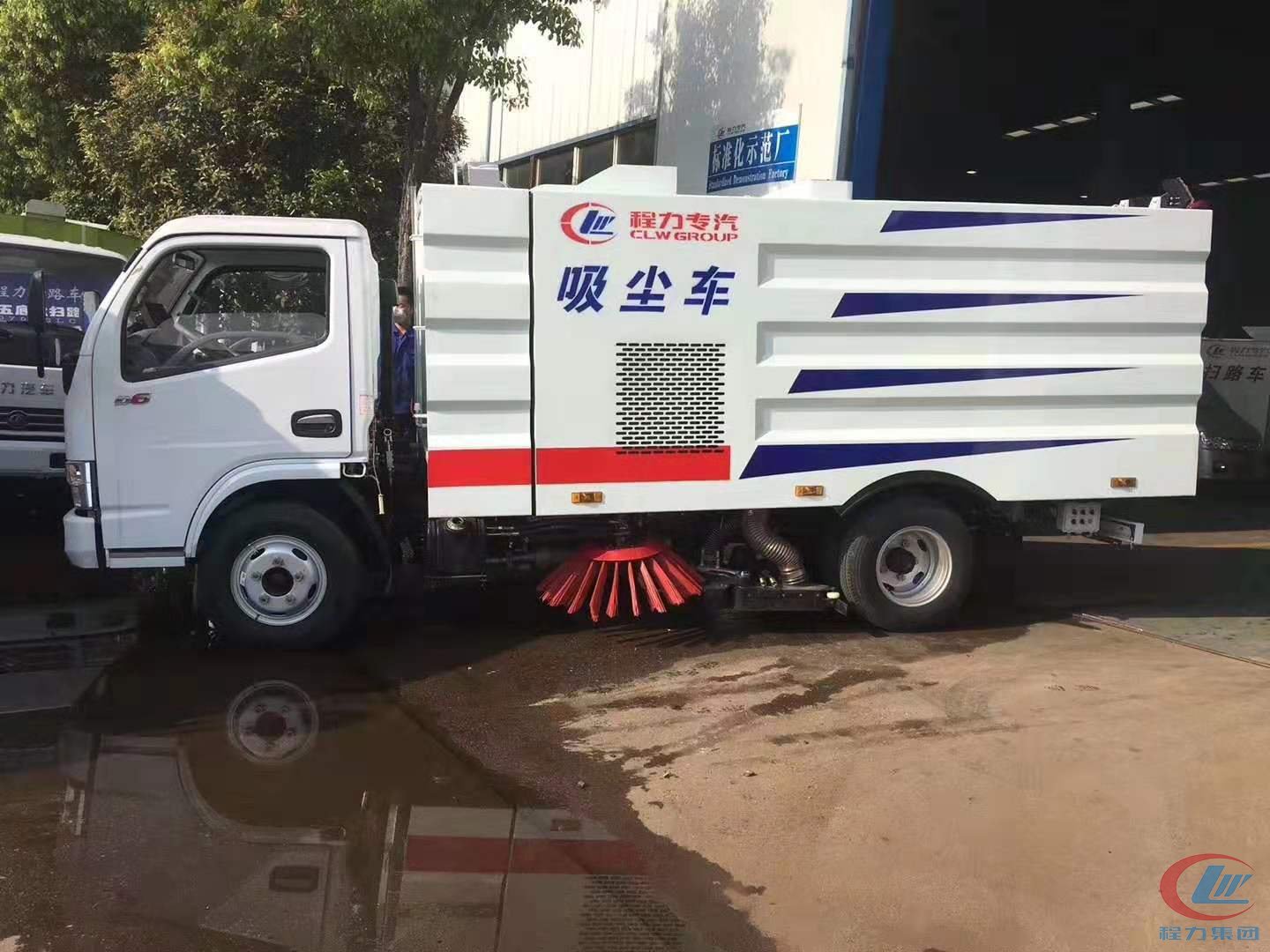 凯时优质运营商威牌东风多利卡D6吸尘车