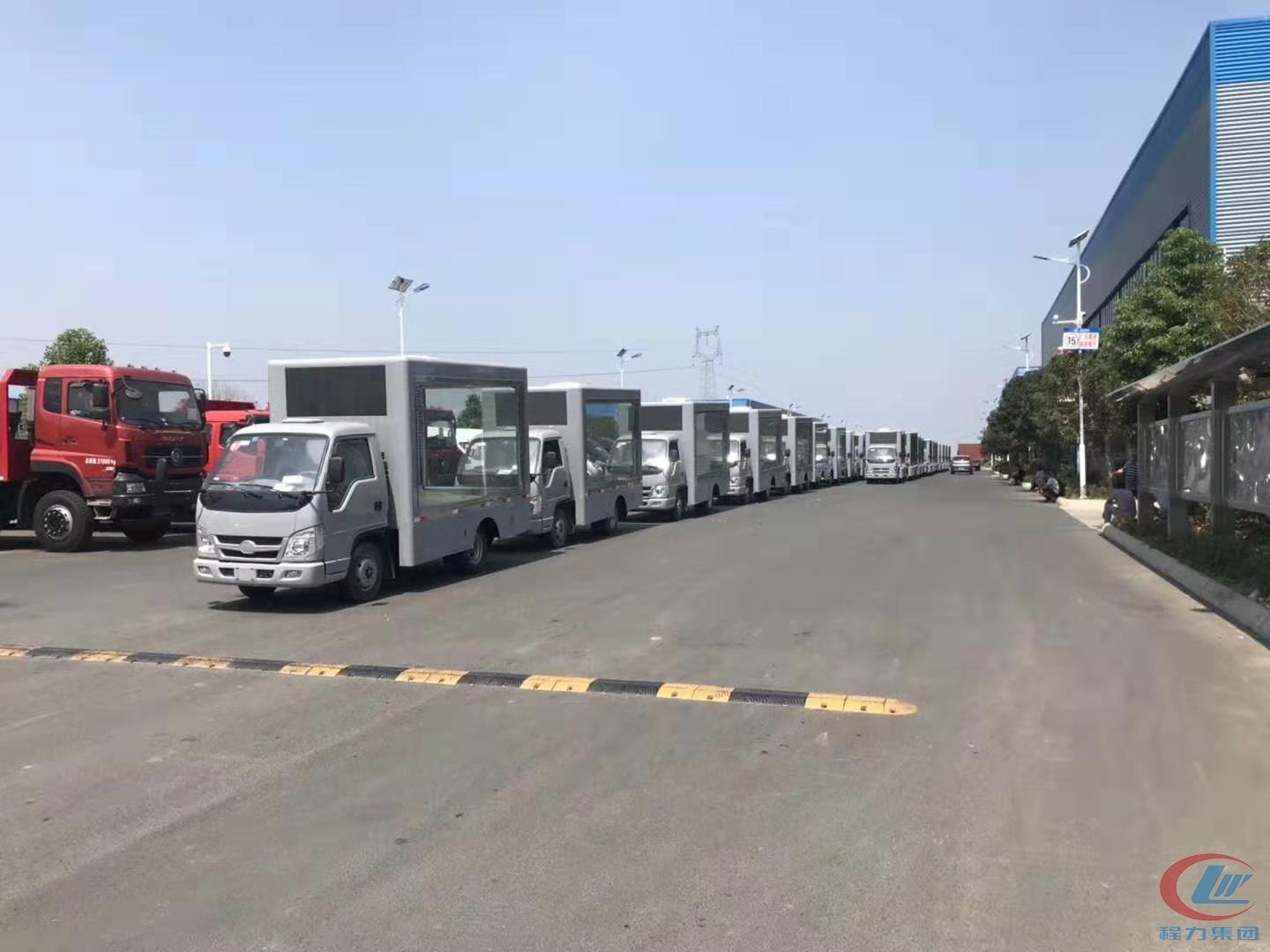凯时优质运营商专汽广告车出口非洲国家