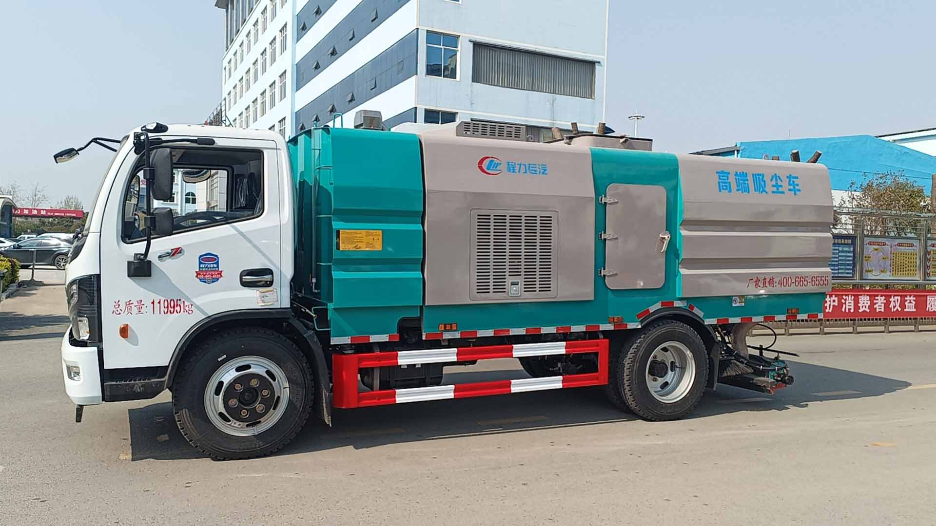 凯时优质运营商矿区专用清扫车,后置吸尘车