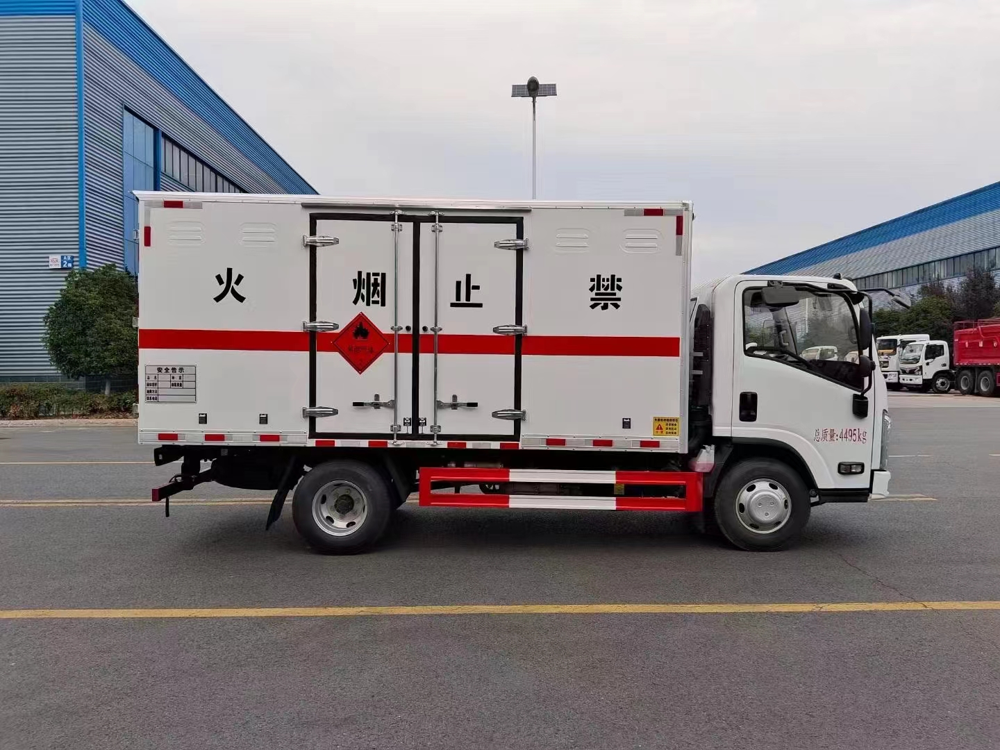 凯时优质运营商集团中国民营企业500强打造高端安全防爆车产品